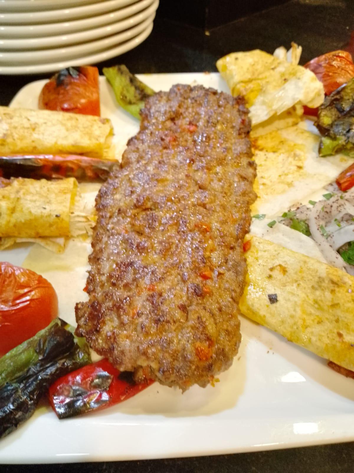 Beylikdüzü’nde Muhabbet Ocakbaşı Geleneksel Ocakbaşı Kültürünü Eğlence ve Zengin Menüyle Buluşturuyor - Görsel 9