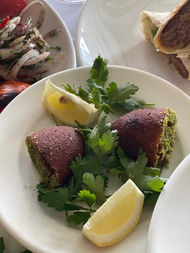 Beylikdüzü’nde Muhabbet Ocakbaşı Geleneksel Ocakbaşı Kültürünü Eğlence ve Zengin Menüyle Buluşturuyor - Görsel 18