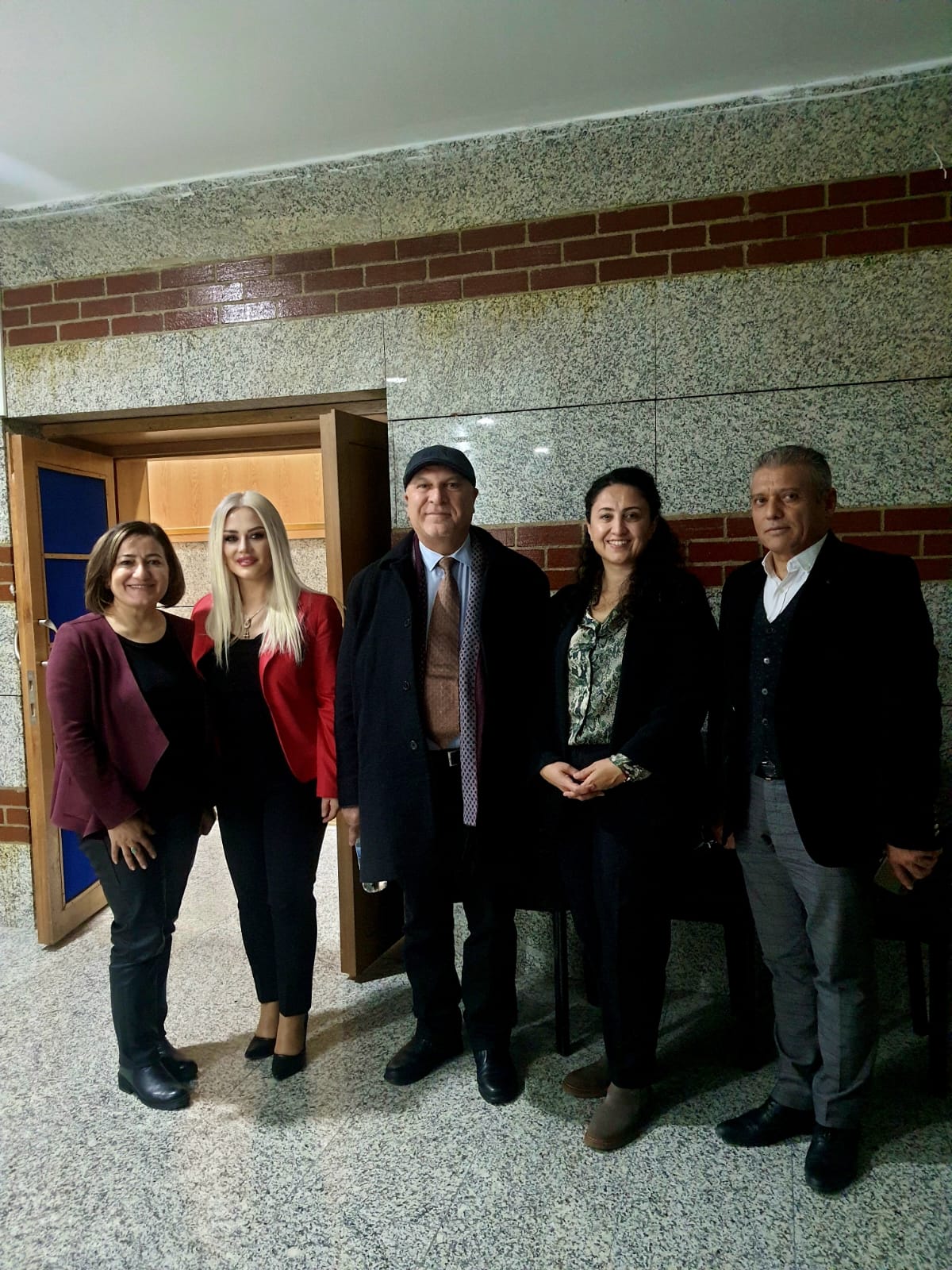 HBV Üniversitesi Yüksek Lisans Öğrencisi Hatun Köse Parkinson ve Alzheimer Hastalarına Yönelik Projesinin Çıkış Noktasını Anlattı - Görsel 4