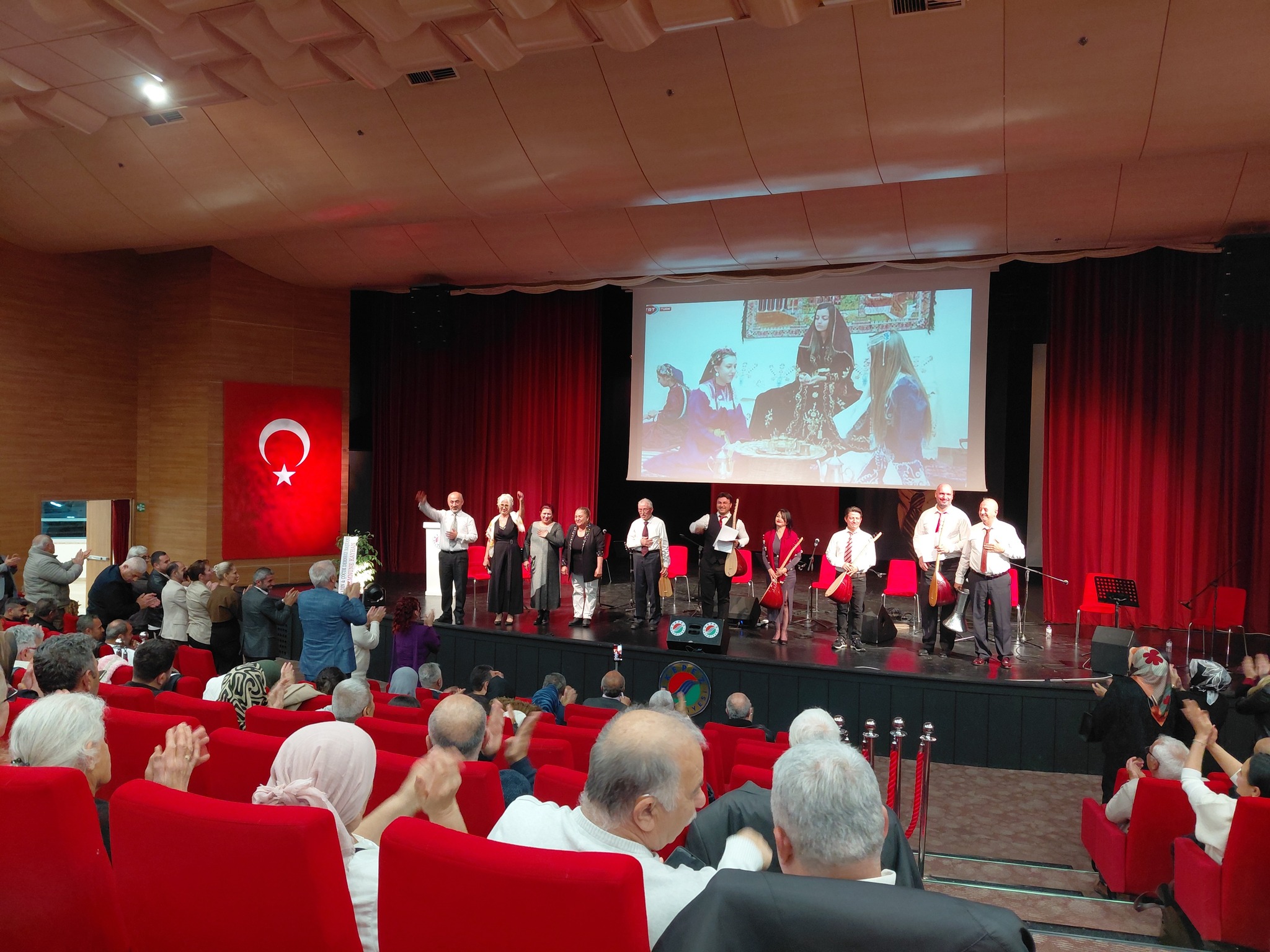 AVŞAR ELİ ANADOLU KÜLTÜR DAYANIŞMA VE YARDIMLAŞMA DERNEĞİ’NDEN “GÖNÜLDEN GÖNÜLE KÜLTÜR GECESİ”NE MUHTEŞEM İLGİ - Görsel 1