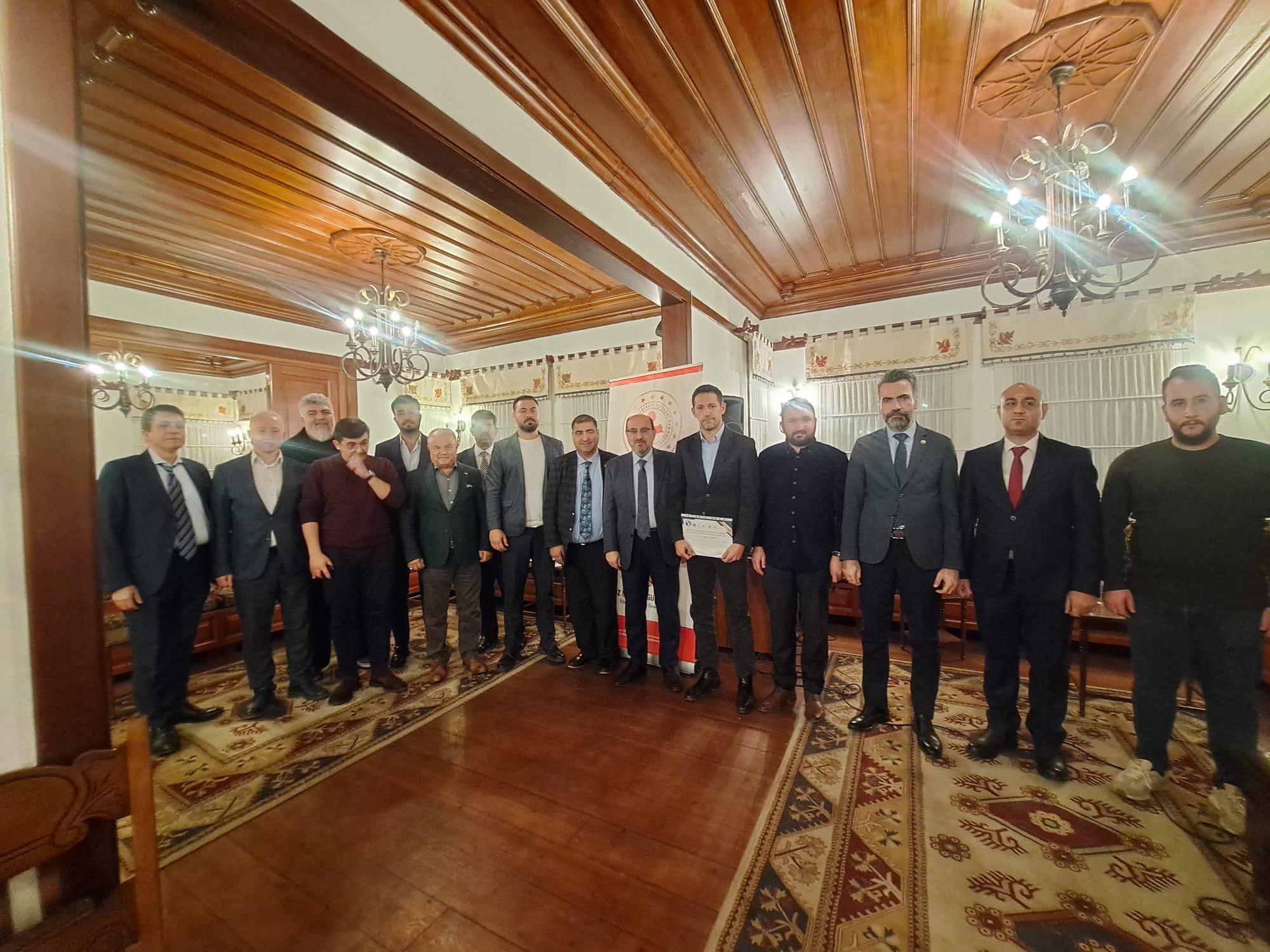 İDARECİ VE BÜROKRATLAR BİRLİĞİ DERNEĞİ GELENEKSEL DOST MECLİSİ BULUŞMALARI TERÖRSÜZ TÜRKİYE KONUSUYLA DEVAM EDİYOR  - Görsel 5