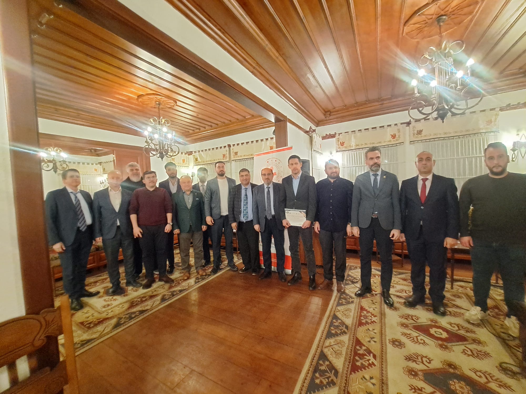 İDARECİ VE BÜROKRATLAR BİRLİĞİ DERNEĞİ GELENEKSEL DOST MECLİSİ BULUŞMALARI TERÖRSÜZ TÜRKİYE KONUSUYLA DEVAM EDİYOR  - Görsel 9