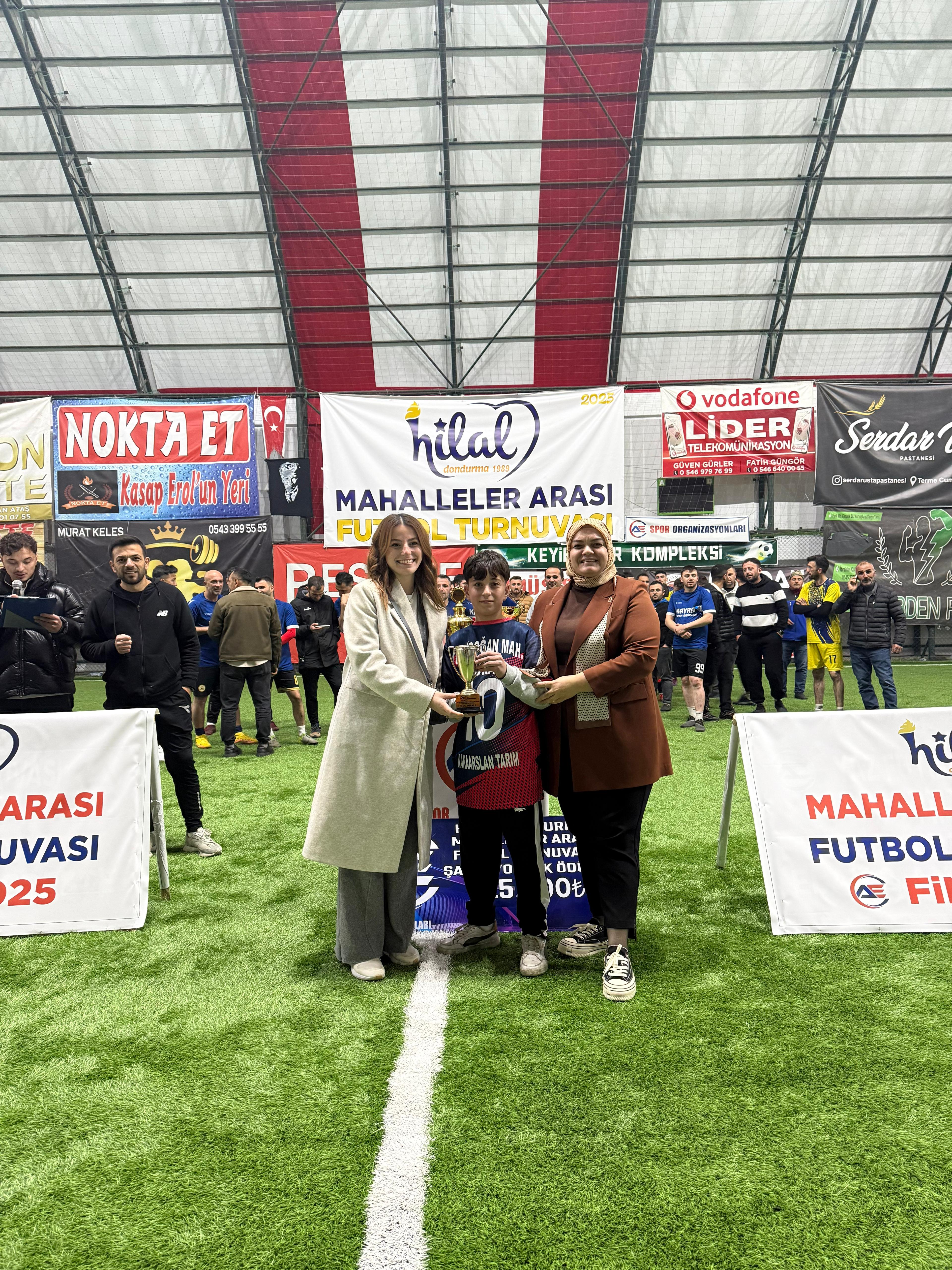 Terme’de 15 Takımlı Futbol Turnuvasının Finalinde Fenk Mahallesi Büyük İlgi Altında Şampiyonluğa Ulaştı - Görsel 7