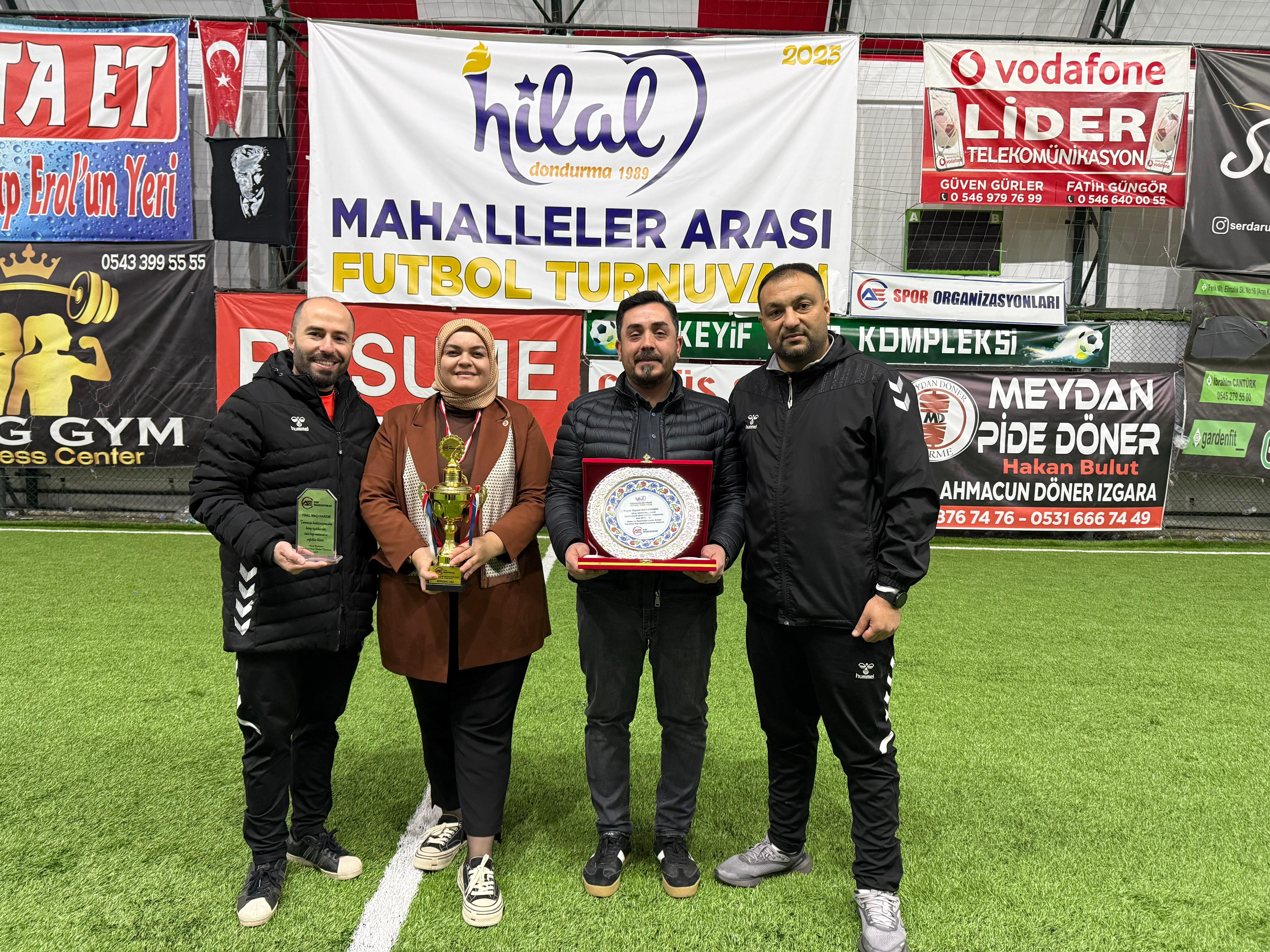 Terme’de 15 Takımlı Futbol Turnuvasının Finalinde Fenk Mahallesi Büyük İlgi Altında Şampiyonluğa Ulaştı - Görsel 12