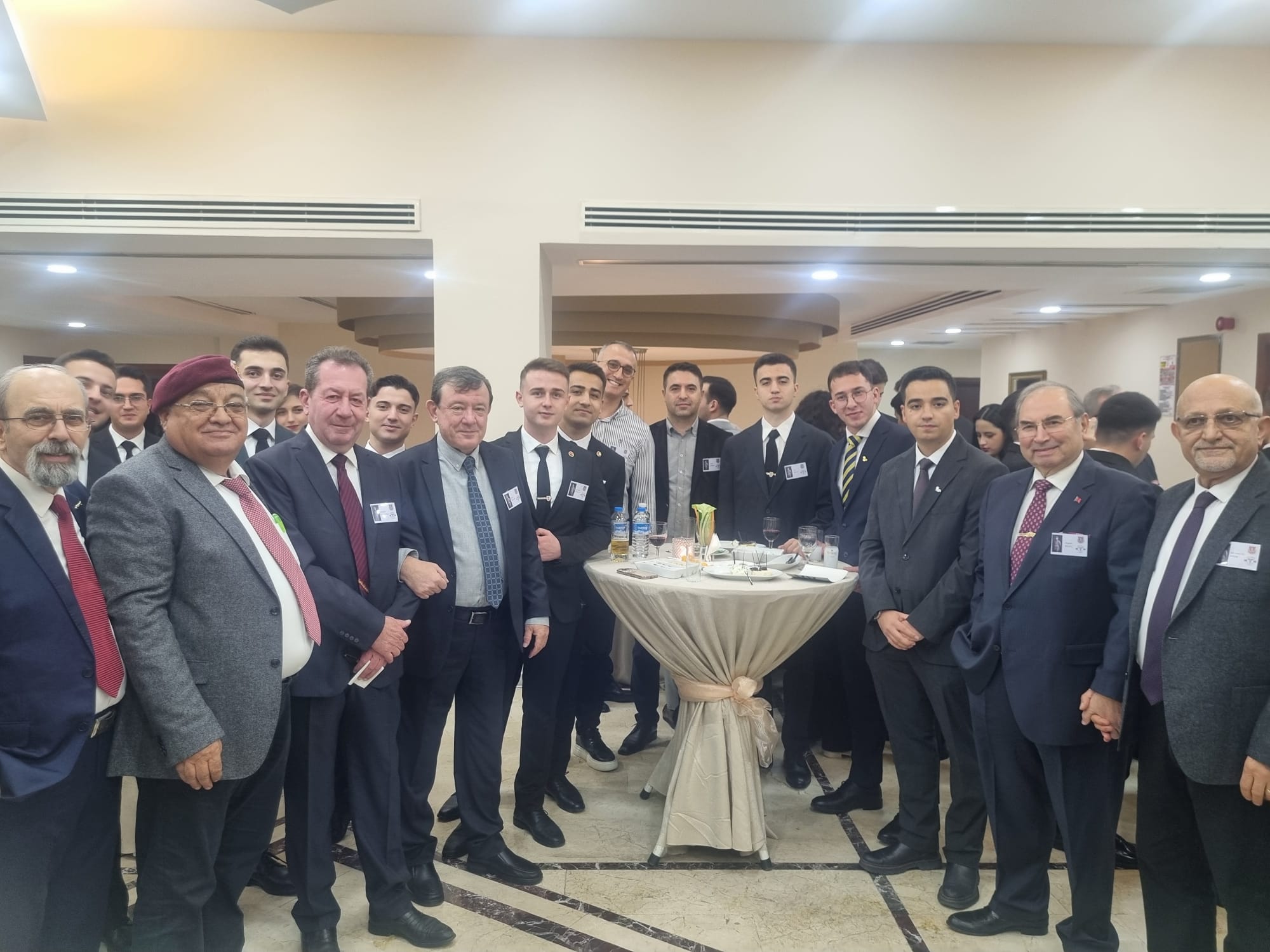 ASKERÎ TIBBİYELİLER DERNEĞİ’NDEN GÜLHANE’NİN KURULUŞ YIL DÖNÜMÜNDE ANITKABİR ZİYARETİ - Görsel 4