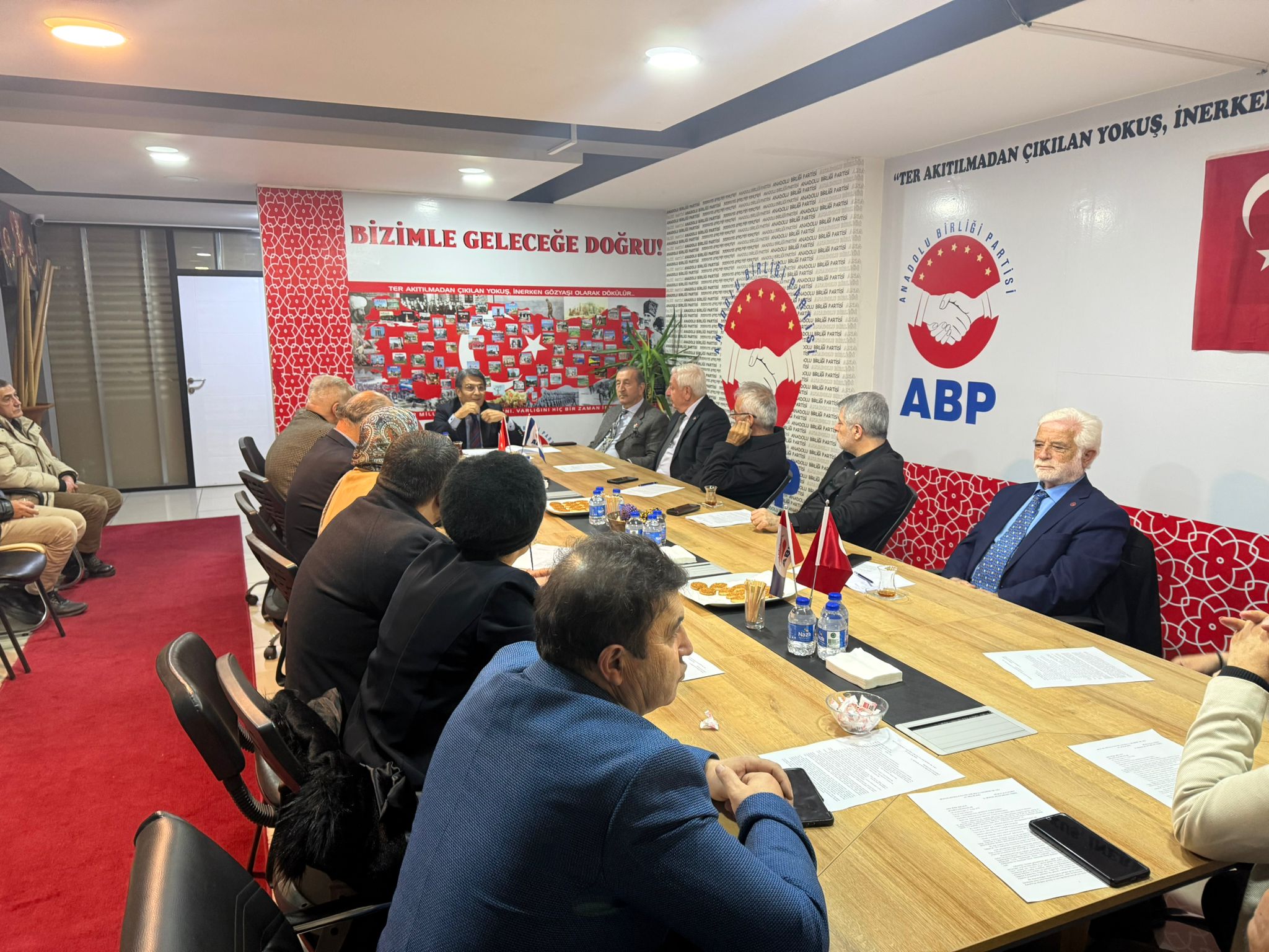 ABP Genel Merkezi’nde Anlamlı Buluşma: Prof. Dr. Duran Bülbül Konuk Oldu - Görsel 1