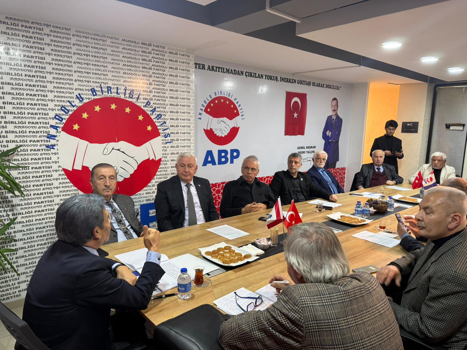 ABP Genel Merkezi’nde Anlamlı Buluşma: Prof. Dr. Duran Bülbül Konuk Oldu - Görsel 12