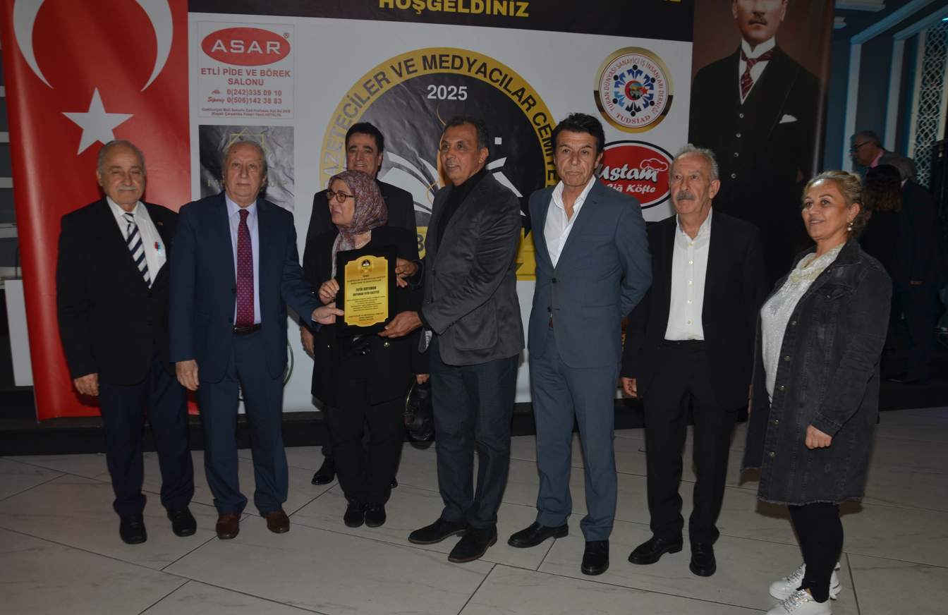 GAZETECİLER VE MEDYACILAR CEMİYETİ’NDEN VEFA GECESİ - Görsel 15