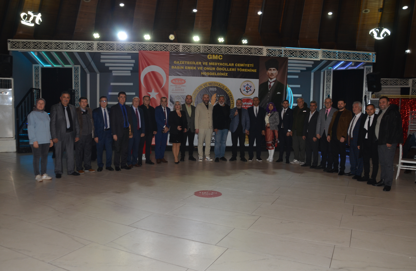 GAZETECİLER VE MEDYACILAR CEMİYETİ’NDEN VEFA GECESİ - Görsel 53