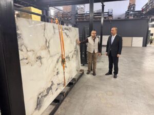 Isparta Valisi Abdullah Erin: “Üretenin, istihdam sağlayanın, alın teri dökenin her zaman yanındayız” - Görsel 2