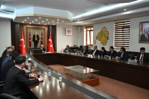 Isparta Valisi Abdullah Erin: “Üretenin, istihdam sağlayanın, alın teri dökenin her zaman yanındayız” - Görsel 3