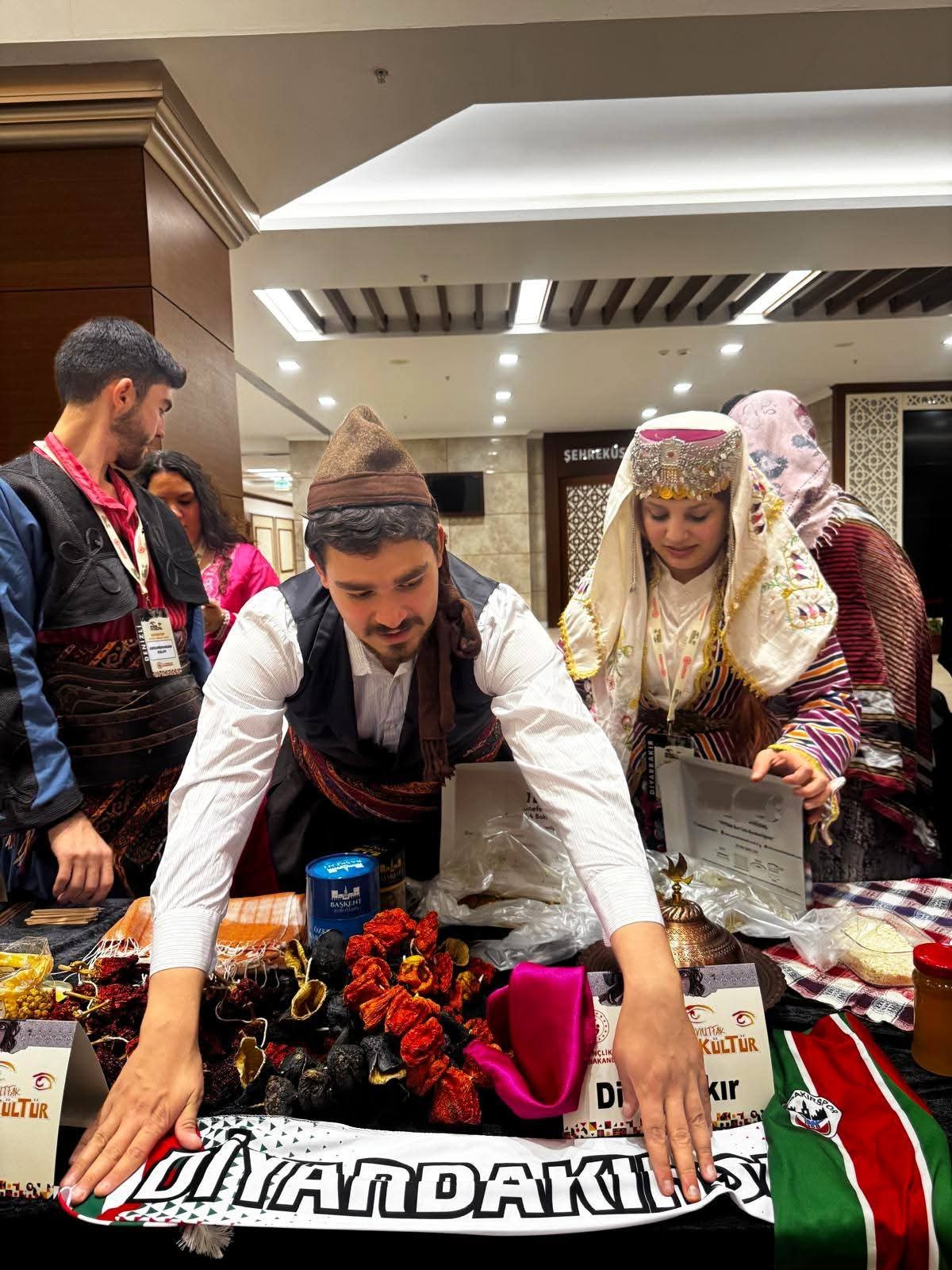 Diyarbakırlı gençler “1 Mutfak 81 Kültür” programında yer aldı - Görsel 3