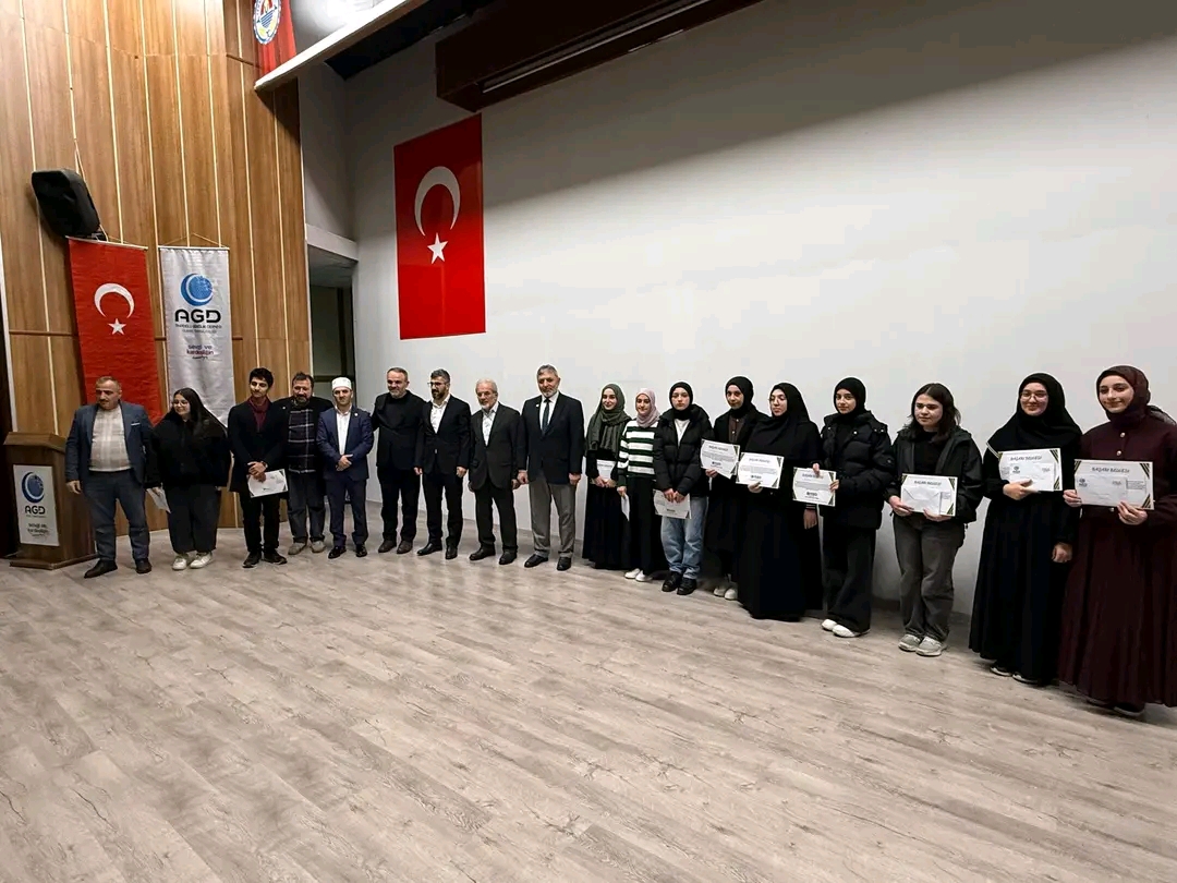 Anadolu Gençlik Derneği Terme Temsilciliği’nden Mekke'nin Fethi Gecesi Buluşması Yoğun Katılımla Gerçekleşti - Görsel 12