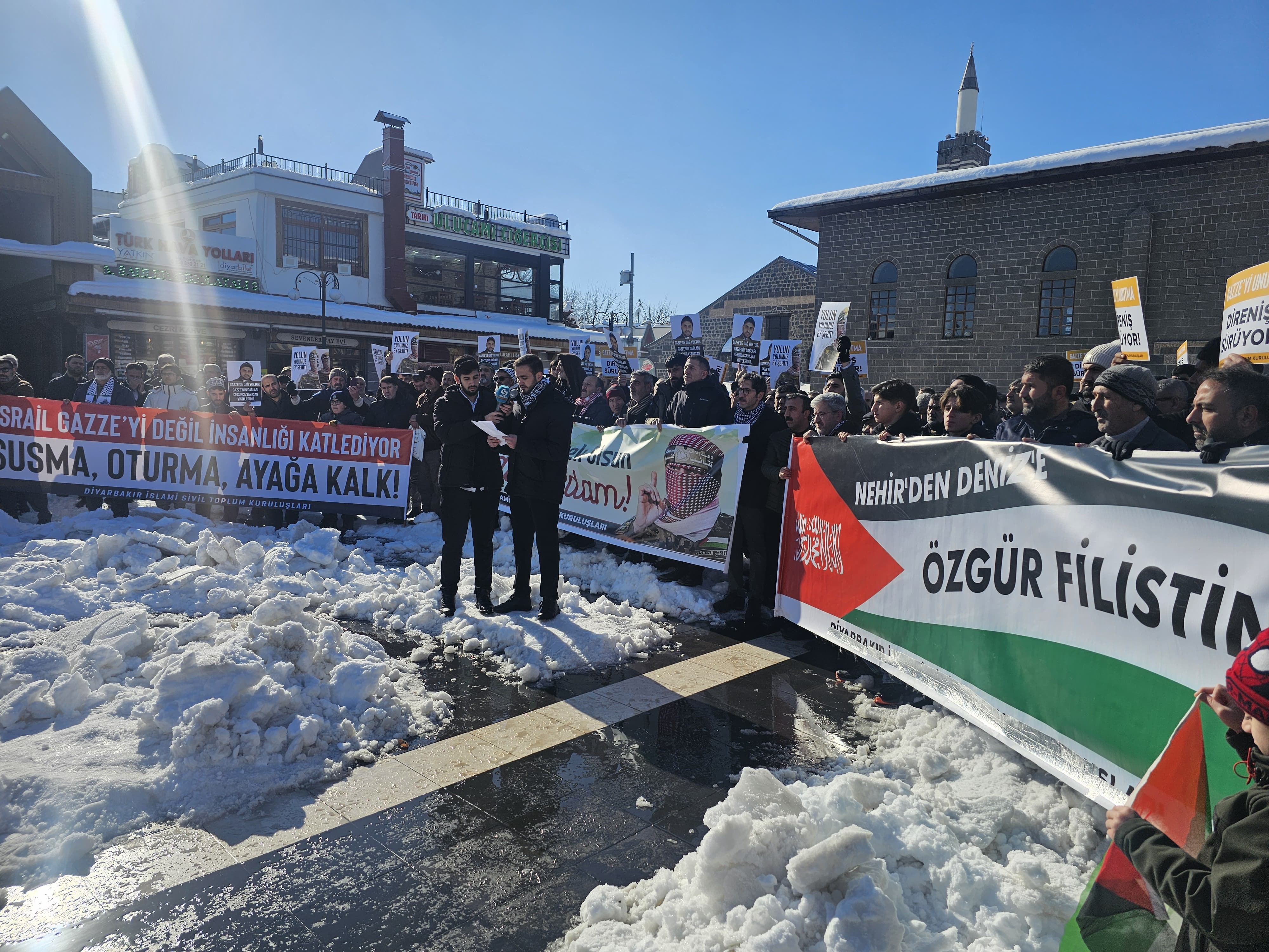 Diyarbakır'da Ebu Ubeyde için duygusal anma ve basın açıklaması - Görsel 3