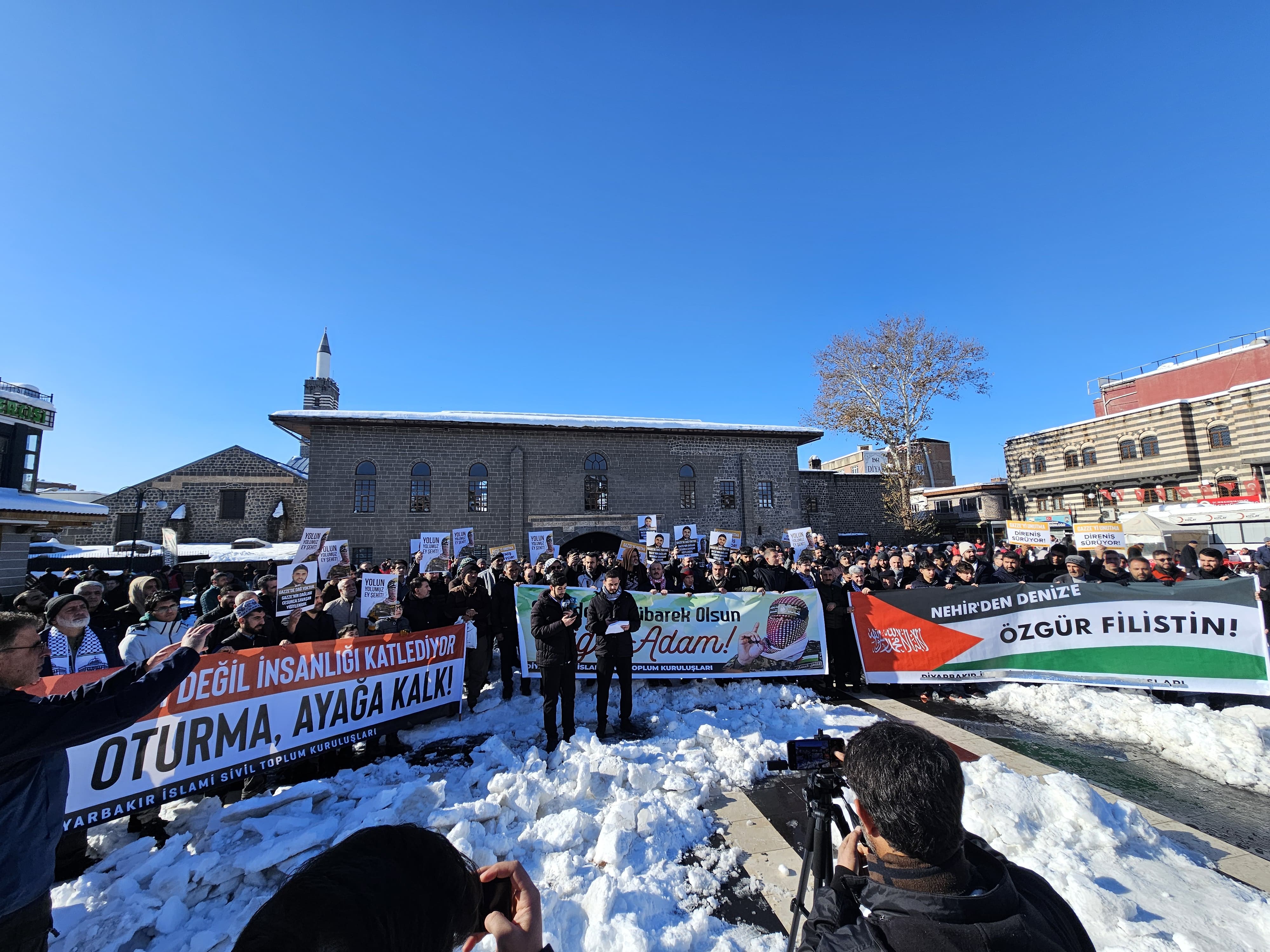 Diyarbakır'da Ebu Ubeyde için duygusal anma ve basın açıklaması - Görsel 4