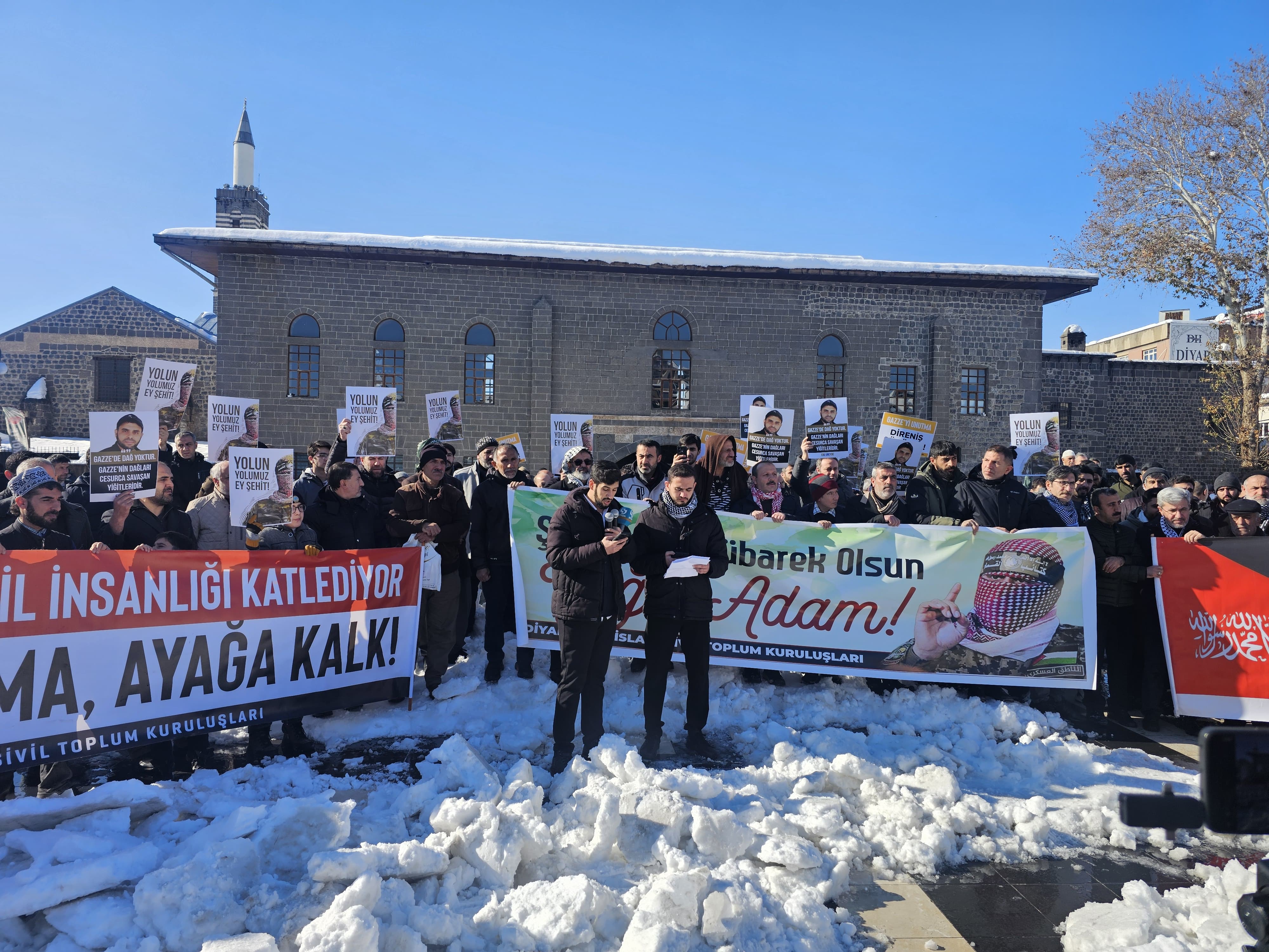 Diyarbakır'da Ebu Ubeyde için duygusal anma ve basın açıklaması - Görsel 14