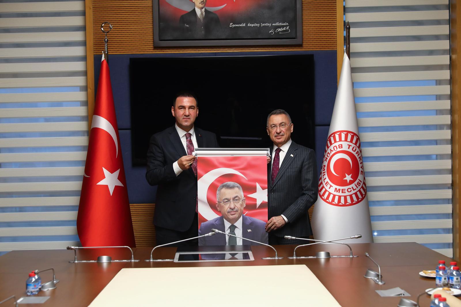 TÜMKON HEYETİ GAZİ MECLİS’TE: YERELDEN KÜRESELE, YAPAY ZEKÂDAN MİLLÎ BİRLİĞE STRATEJİK VİZYON - Görsel 1