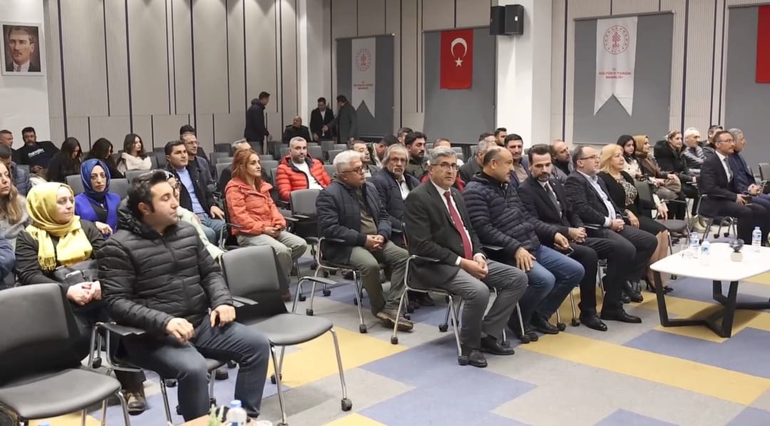İdareci ve Bürokratlar Birliği Malatya İl Temsilciliğinden “Gelenekten Geleceğe; Aile ve Sivil Toplum” Konferansı - Görsel 3