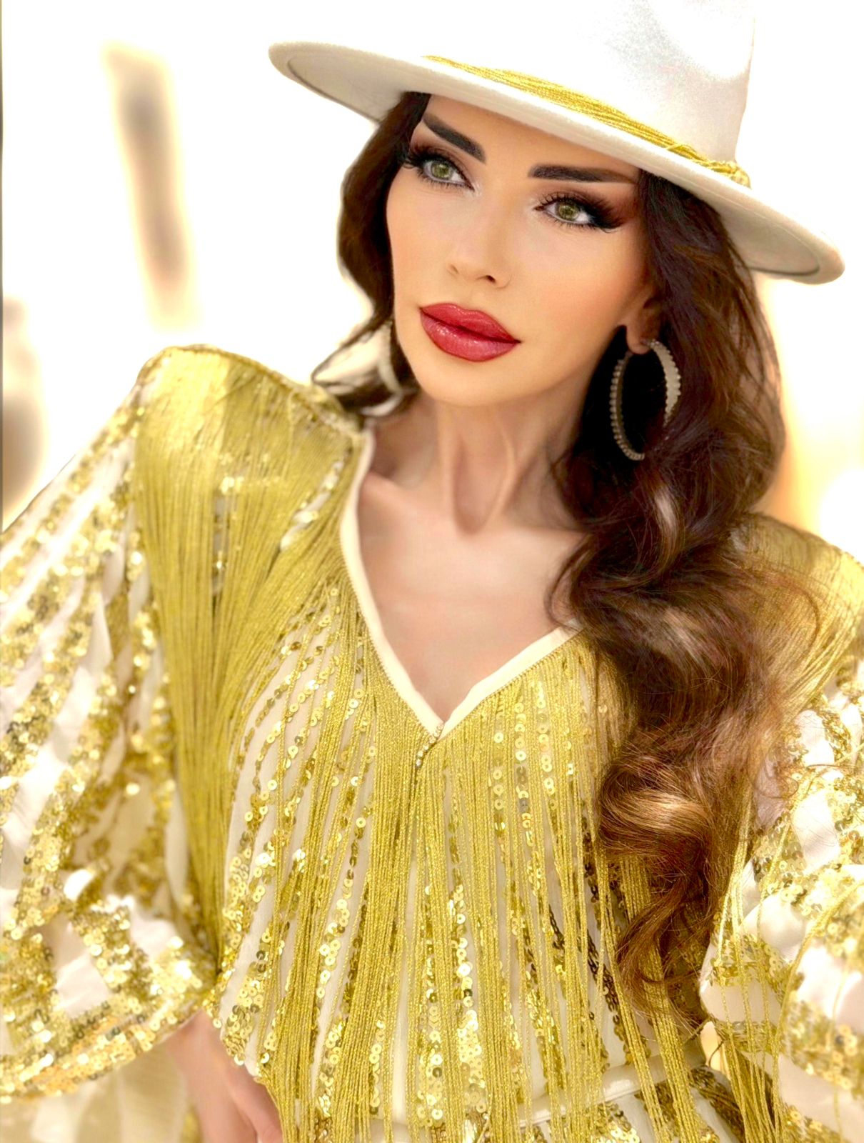 Manana Seninle Dünya Güzel Şarkısını Seslendirdi  - Görsel 1