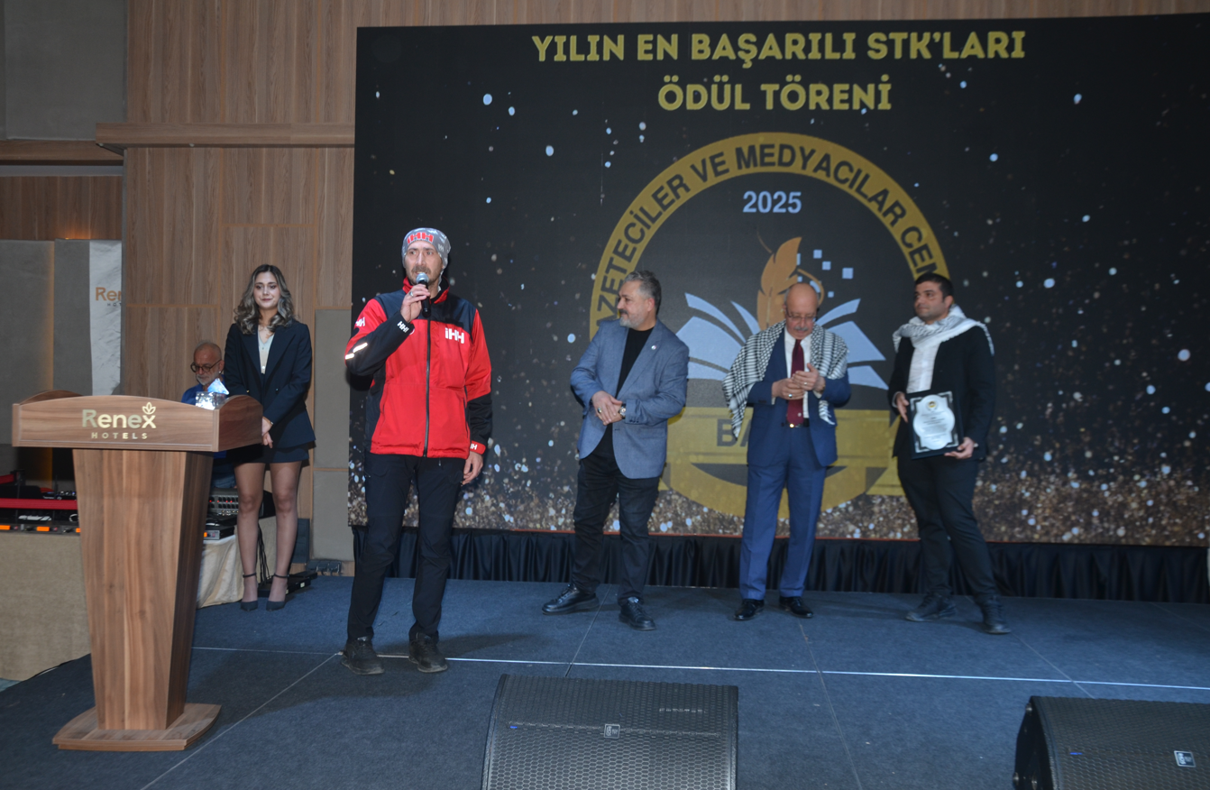 Yılın En Başarılı STK’ları Antalya’da Ödüllendirildi - Görsel 28