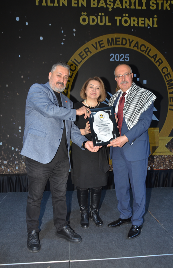 Yılın En Başarılı STK’ları Antalya’da Ödüllendirildi - Görsel 36