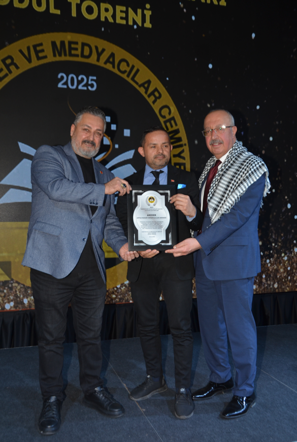 Yılın En Başarılı STK’ları Antalya’da Ödüllendirildi - Görsel 39