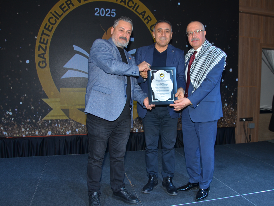 Yılın En Başarılı STK’ları Antalya’da Ödüllendirildi - Görsel 41