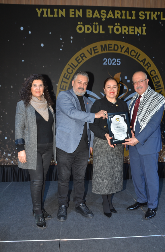 Yılın En Başarılı STK’ları Antalya’da Ödüllendirildi - Görsel 56