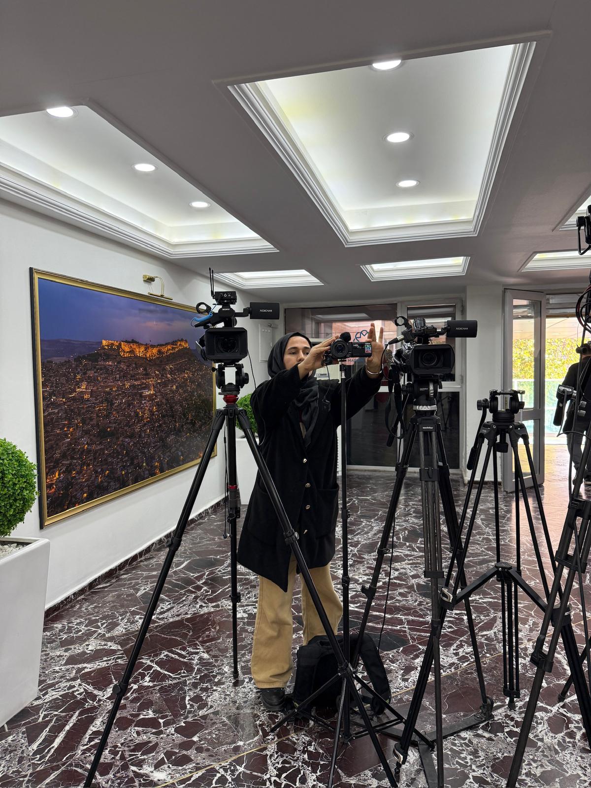 Mardinli Gazeteci Gülten Akgül Yerelden Ulusala Uzanan Habercilik Yolculuğuyla Dikkat Çekiyor - Görsel 5