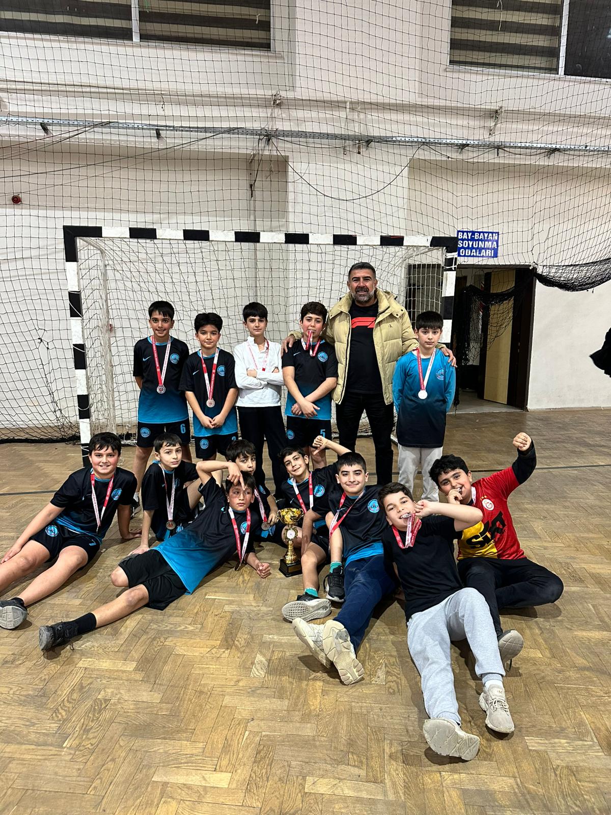 ÇINAR KAYMAKAMLIĞI ŞEHİT VE GAZİ YAKINLARINI İFTARDA BULUŞTURDU - Görsel 1