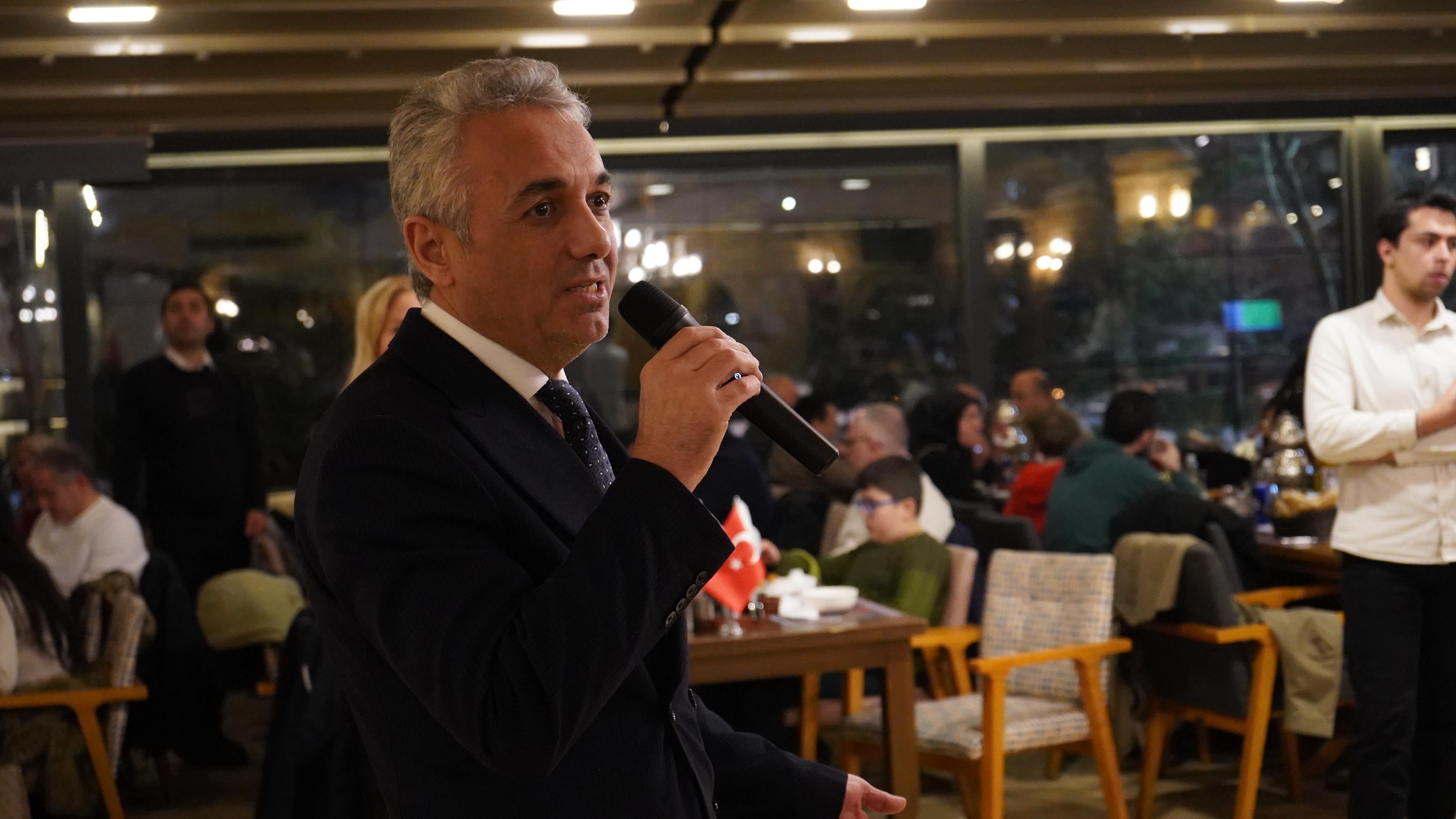 Adil Kurban: “Hekimler Bir Araya Gelirse Sadece Hakkını İster; Hekimlik Meslek Yasası da Bu Birliğin Eseridir” - Görsel 6