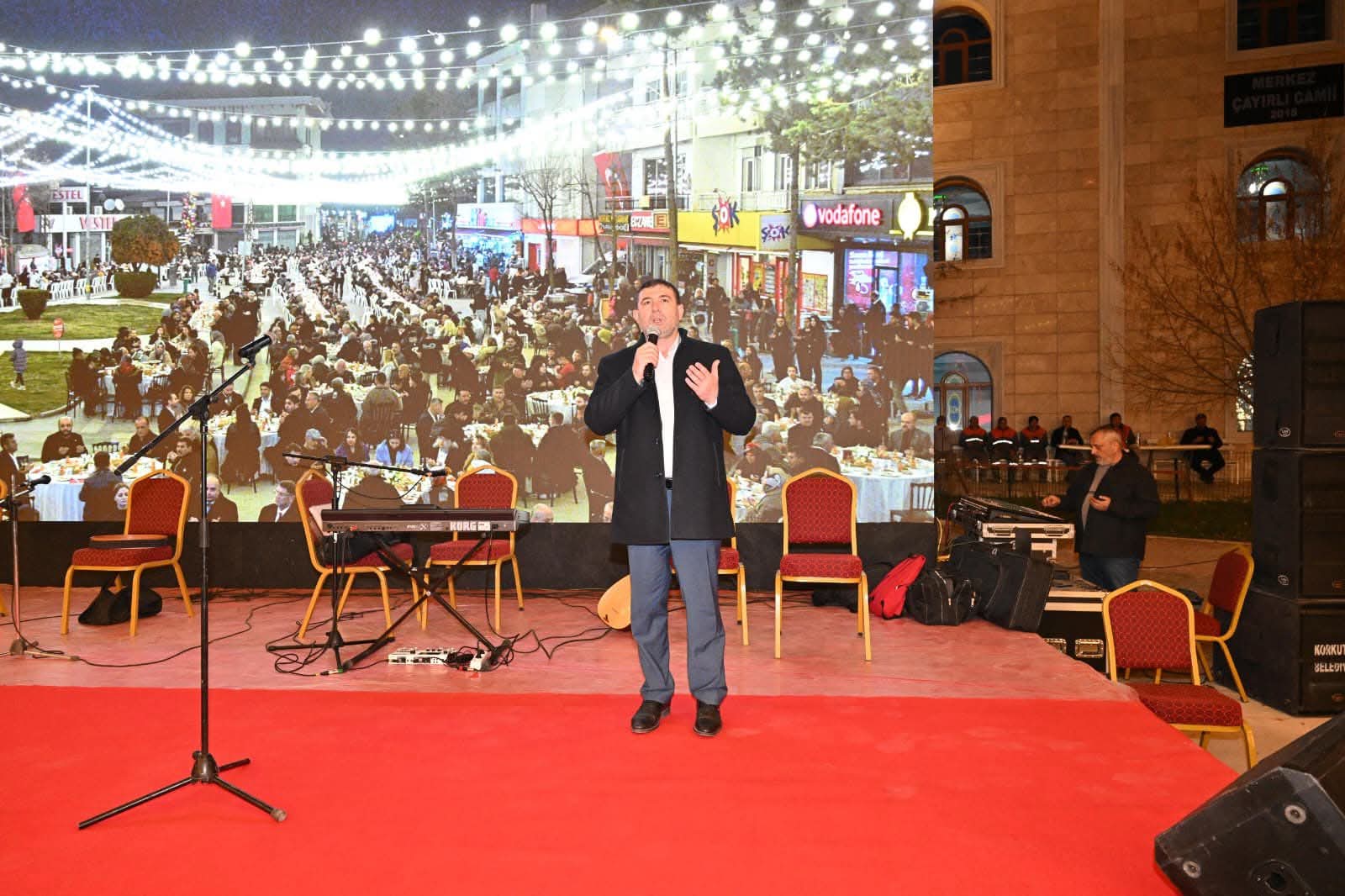 KORKUTELİ’NDE KADİR GECESİ VE 6 BİN KİŞİLİK DEV İFTAR: BİRLİK VE BERABERLİĞİN EN GÜZEL TABLOSU - Görsel 6