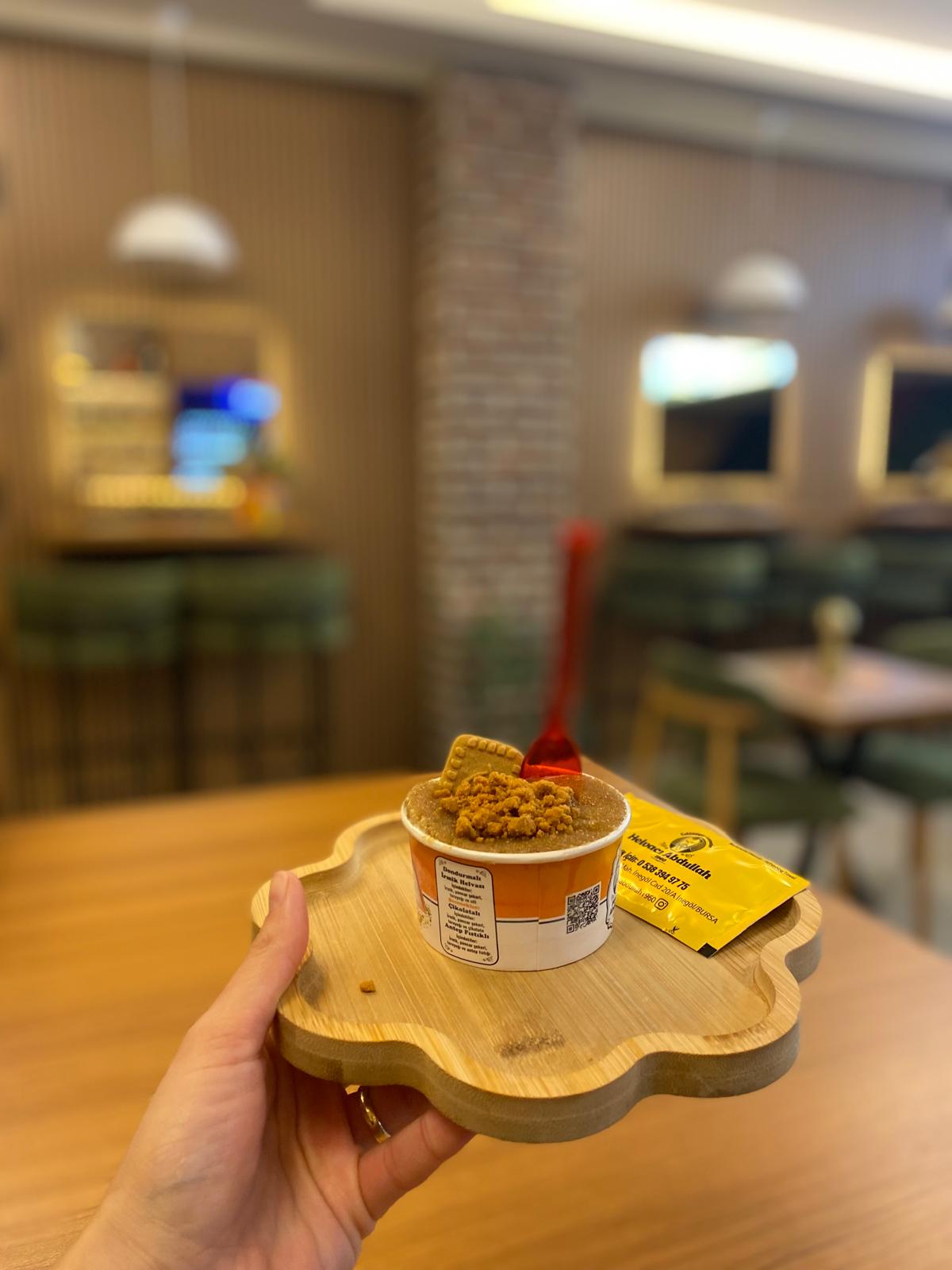 Samsun Terme’de helva nerede yenir sorusuna Helvacı Abdullah 1960 dondurmalı irmik helvasıyla yanıt veriyor - Görsel 7