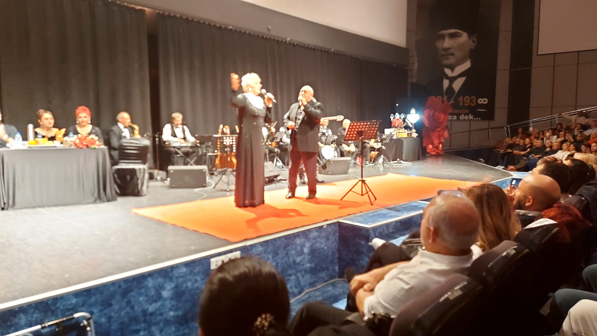 Antalya’da Nostalji Rüzgarı: “Nurdan Ayhan Gazinosu” Büyük İlgi Gördü - Görsel 2