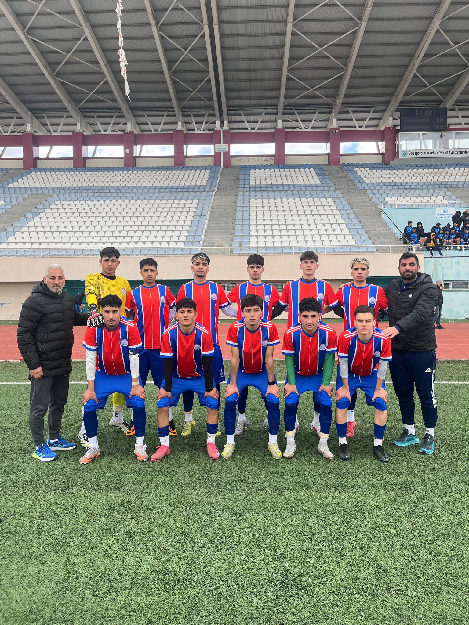 IĞDIR SPOR LİSESİ FUTBOLDA BÖLGENİN EN BÜYÜĞÜ - Görsel 2