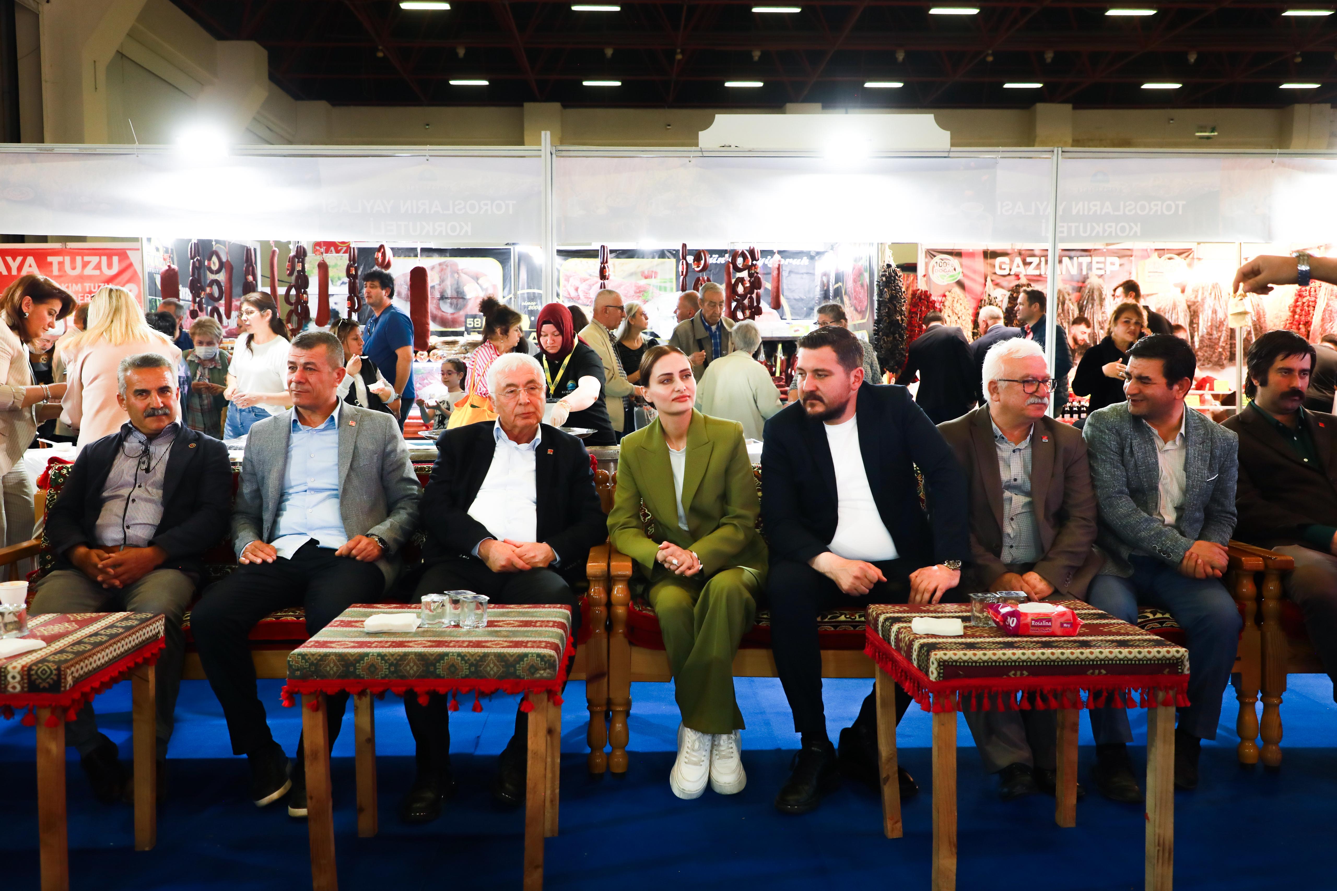 FUARIN KALBİ BU STANDDA ATIYOR: KORKUTELİ LEZZETLERİ YÖREX’E DAMGASINI VURDU! - Görsel 14