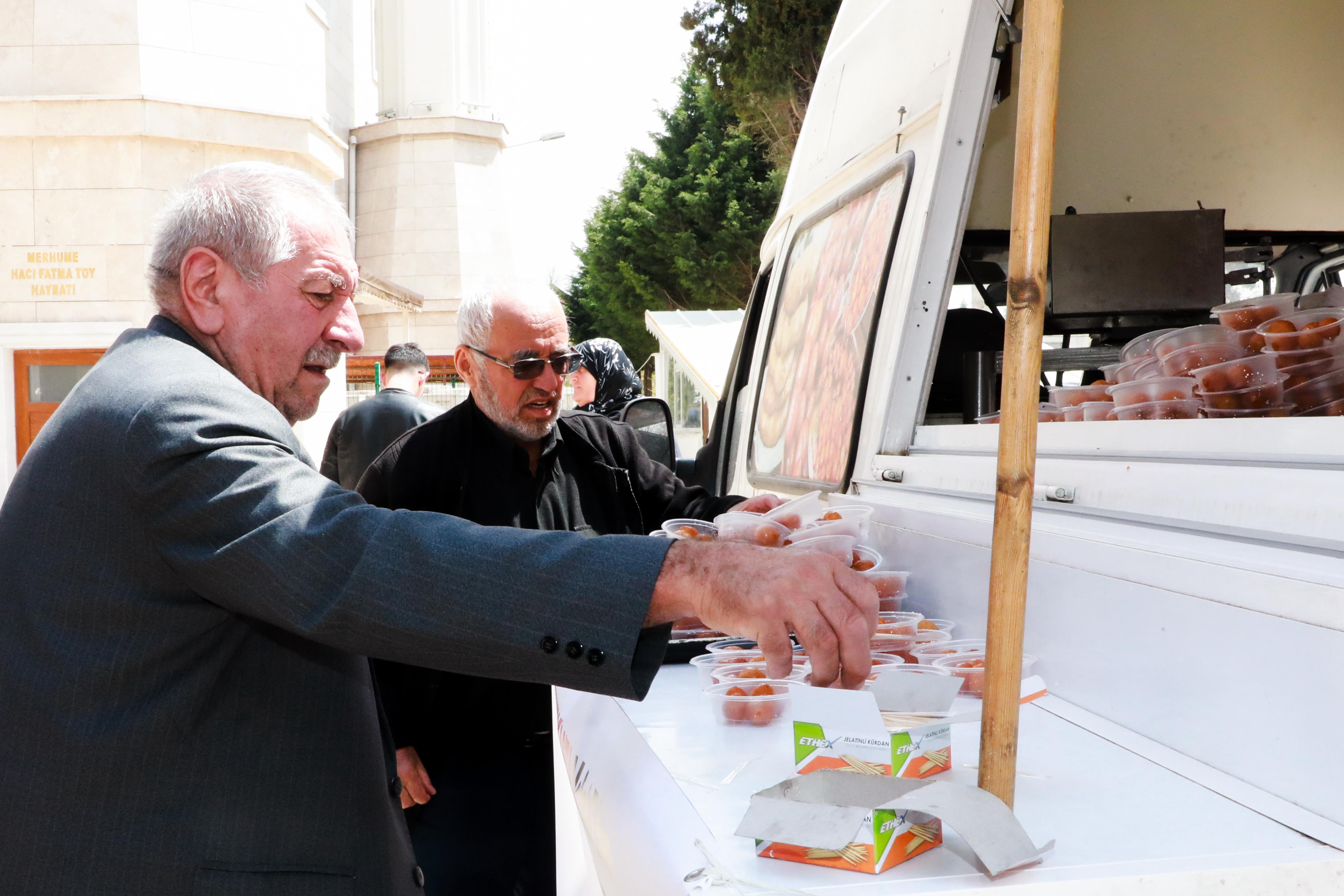 KORKUTELİ’DE KAYBEDİLEN CANLARIMIZ İÇİN DUALAR EDİLDİ: ÇAYIRLI CAMİİ’NDE ANLAMLI PROGRAM - Görsel 1