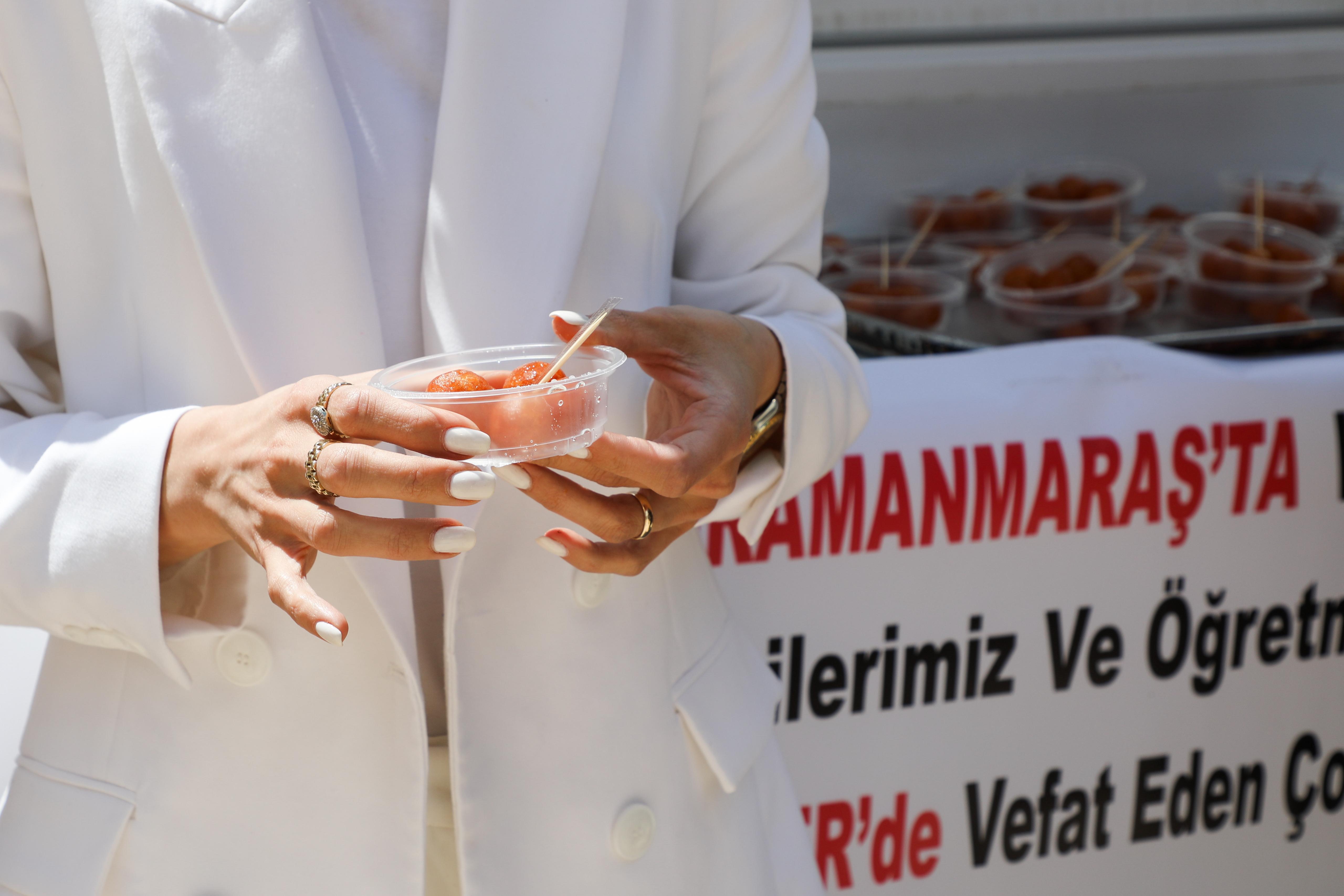 KORKUTELİ’DE KAYBEDİLEN CANLARIMIZ İÇİN DUALAR EDİLDİ: ÇAYIRLI CAMİİ’NDE ANLAMLI PROGRAM - Görsel 8