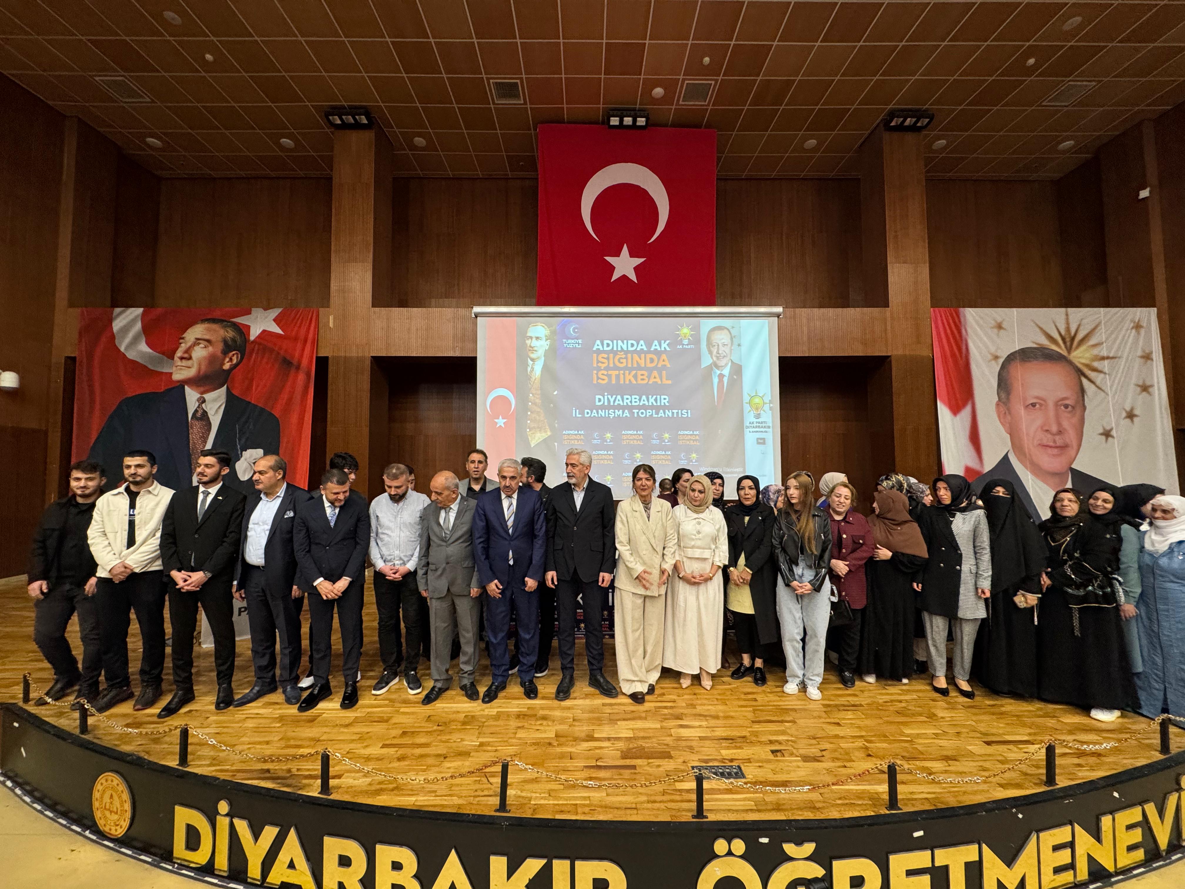 DİYARBAKIR’DA AK PARTİ AİLESİ BÜYÜYEREK GÜÇLENİYOR - Görsel 2