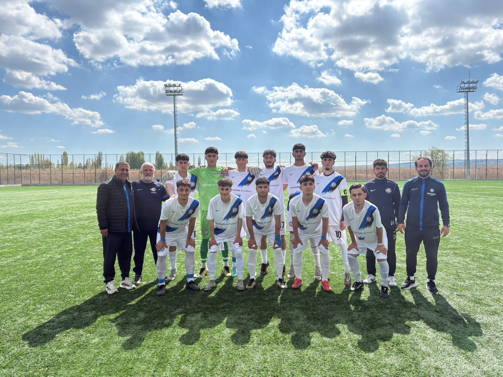 DİYARBAKIR EKİBİ FUTBOLDA TARİH YAZDI  DİYAR İNTER İLK 8'DE - Görsel 2