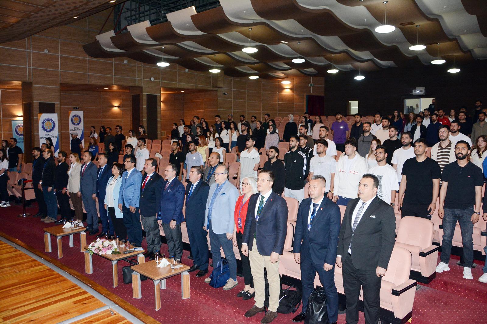 SPOR YÖNETİMİNİN GELECEĞİ DİCLE ÜNİVERSİTESİ'NDE TARTIŞILDI - Görsel 7
