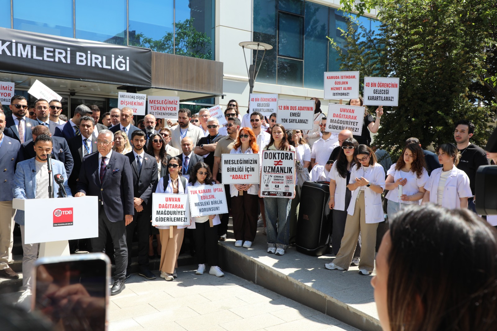 Türk Dişhekimleri Birliği: “TUK Kararı Dişhekimliğinin Geleceğini Tehdit Ediyor” - Görsel 8