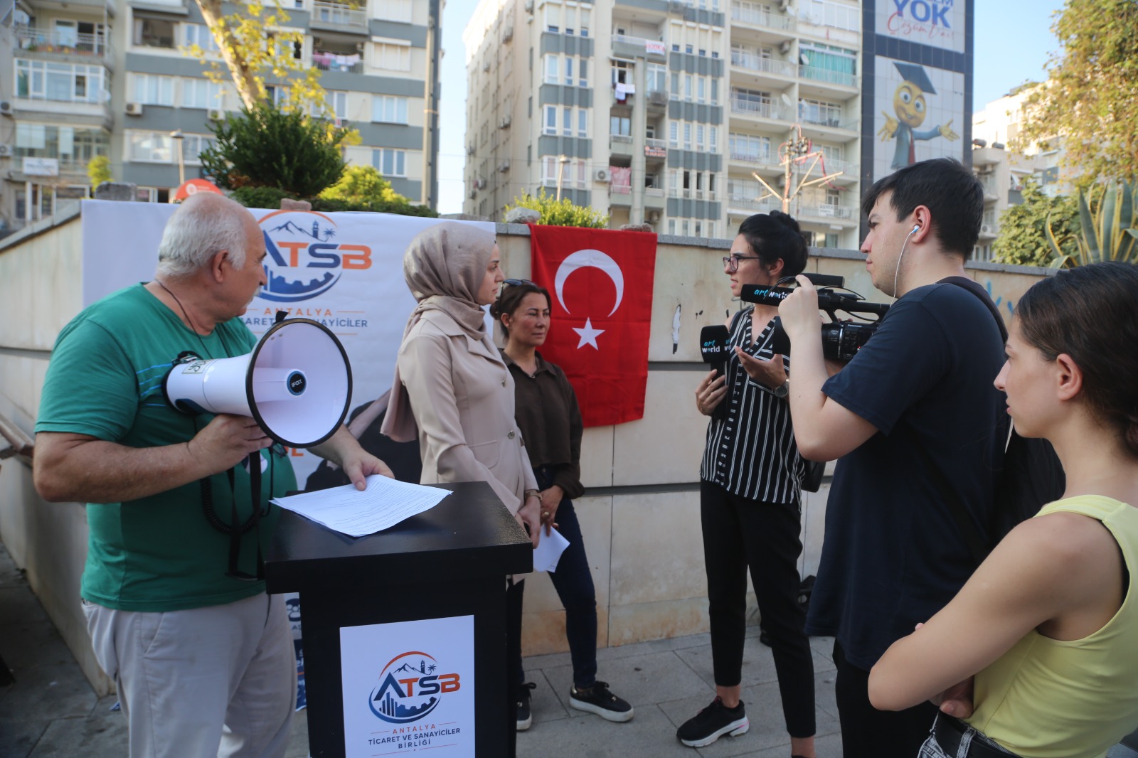 ANTALYA'DA ATSB'DEN ÇİFTE GÜNDEM: İŞ DÜNYASINA GÜÇLÜ BİRLİK ÇAĞRISI, EMLAK SEKTÖRÜNE DESTEK - Görsel 17