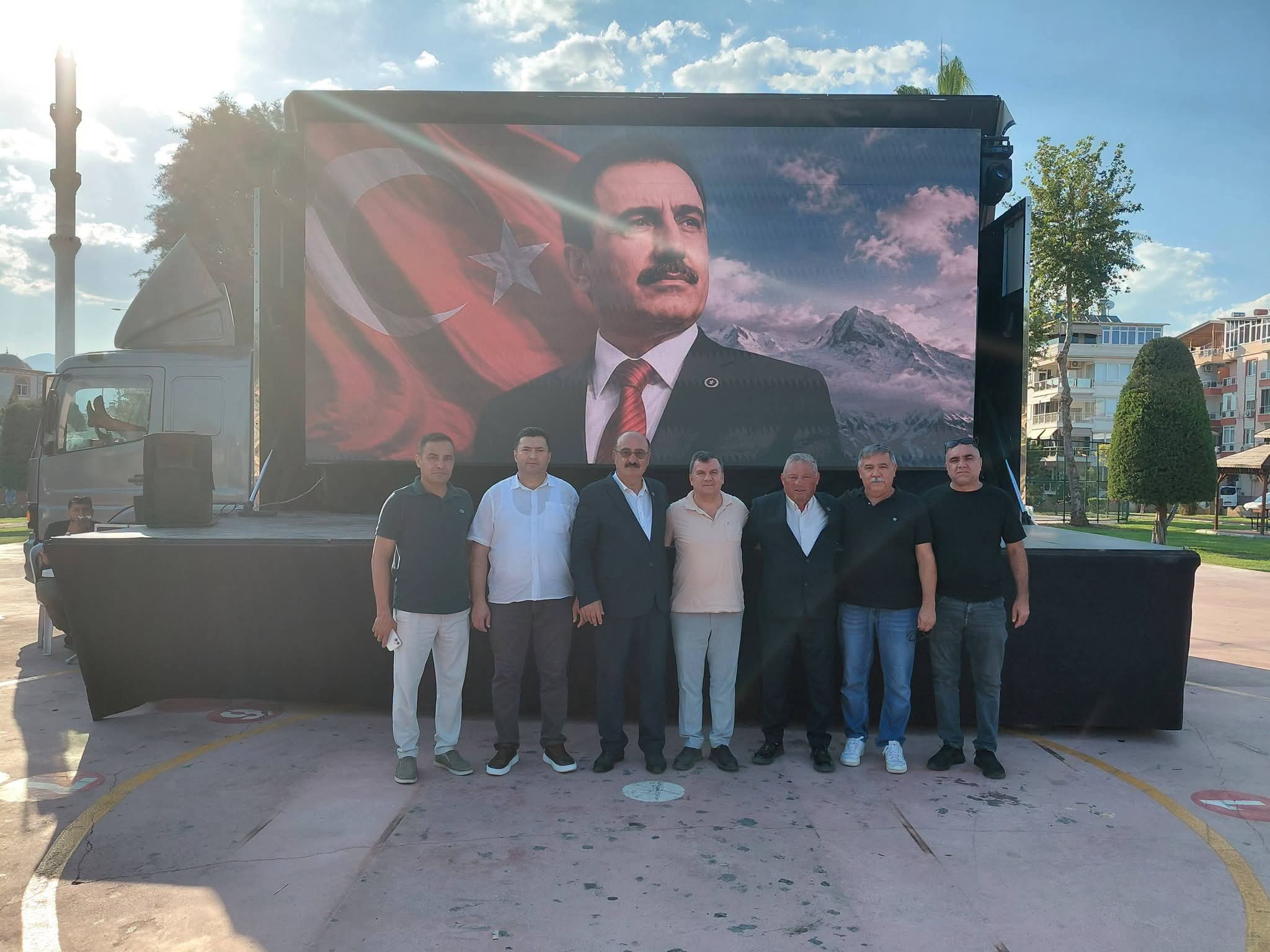 ANTALYA'DA MUHSİN YAZICIOĞLU'NUN AZİZ HATIRASINA AŞURE BULUŞMASI: BİRLİK VE KARDEŞLİK MESAJLARI VERİLDİ - Görsel 11