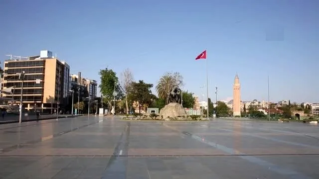 "Evde kal" çağrısına büyük oranda uyuldu