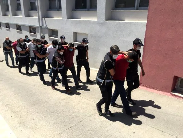 "Sahil Rüzgarı"  gözaltına alınan 16 zanlıdan 4'ü tutuklandı 