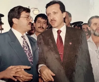 Cumhurbaşkanı Erdoğan’ın eski yol arkadaşı AK Parti’ye üye oldu