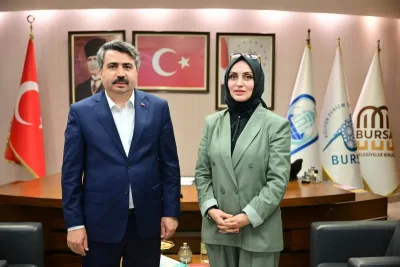 TİMBİR Yurtdışı Kültürel Diplomasi Koordinatörü İpek Yiğit’ten Yıldırım Belediye Başkanı Oktay Yılmaz’a ziyaret