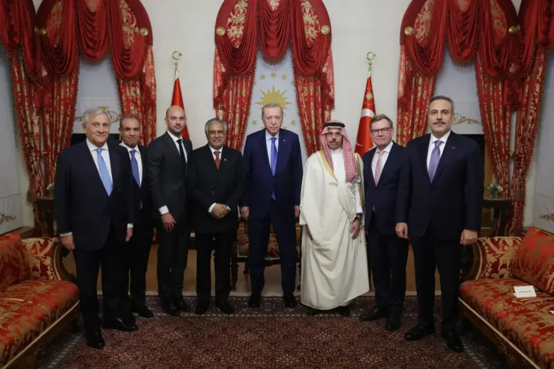 Cumhurbaşkanı Erdoğan, İstanbul'da dışişleri bakanlarını kabul etti