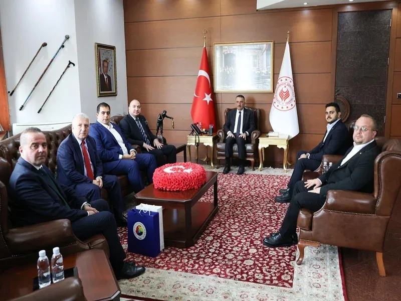 Zonguldak Valisi Osman Hacıbektaşoğlu, Devrek TSO yönetimini kabul etti